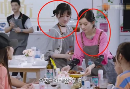  中餐厅4|《中餐厅》赵丽颖化作“小二”，镜头扫过她的脸，我确定她32岁了