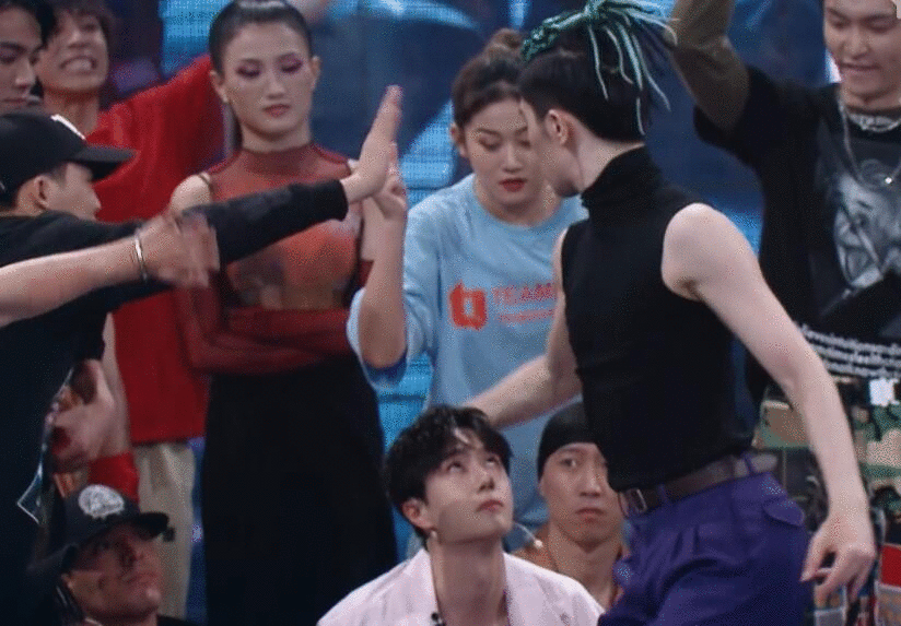 何在|《街舞3》“王一博反撩小宝”目的何在?看王一博给张萌的解释