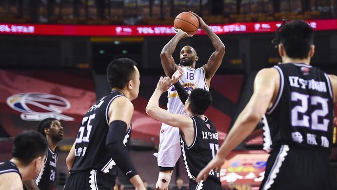 赵继伟|六连胜！辽篮123-106北控，弗格29+11，韩德君32+11