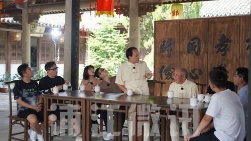  浦江|今天，华少、张绍刚、胡海泉等明星云集浦江，他们来做啥