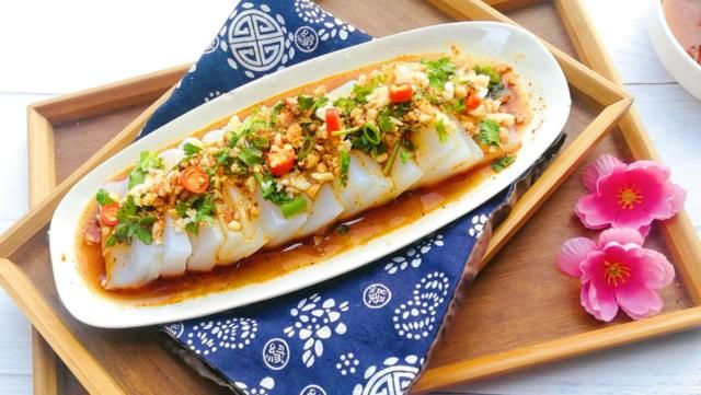 家里|夏天最爽口的街边小吃,3块钱就能在家里做出一大锅,清凉开胃