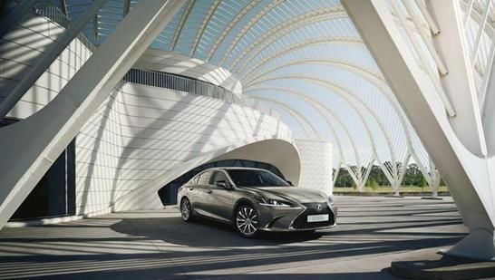 加价|雷克萨斯ES300h开售！外观更时尚，配置更丰富！或继续加价