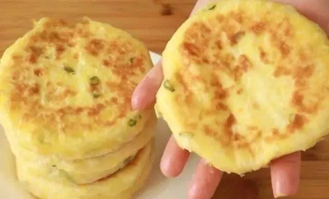 好吃|面粉别再蒸馒头了,新吃法,比鸡蛋饼还好吃