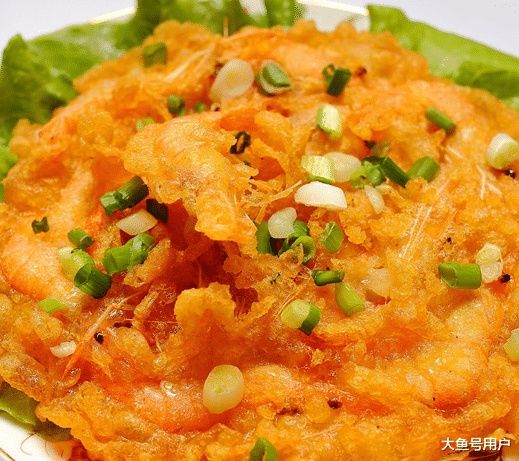鲜美|配上甜辣酱、梅子酱蘸着吃，外衣酥脆虾肉鲜美弹牙的炸虾饼