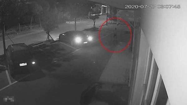 嫌疑人|凌晨3点，酒足饭饱的零零后小伙竟干出这事……