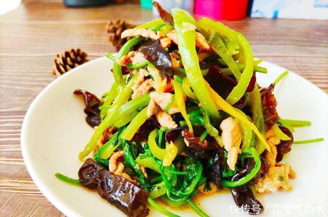 木耳|炒肉丝时,多加这3样食材,看着有食欲,香辣可口,上桌光盘