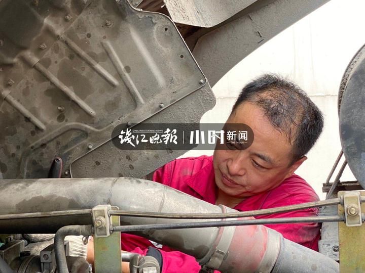  想不到|维保一辆公交车要做的事多到你想不到！热到发烫的车间里，走近杭州公交守护者