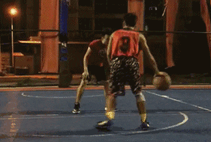  GIF|搞笑GIF：妹子你这么会玩，你男朋友知道吗？