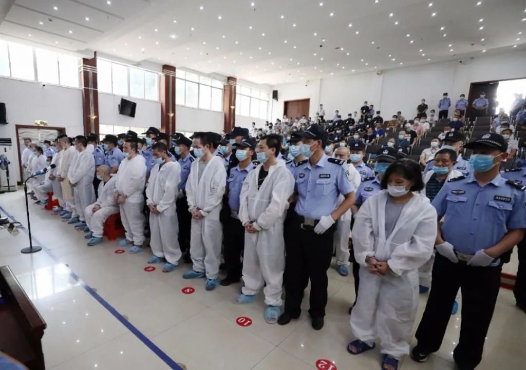  被判|刚刚，六人被判死刑！