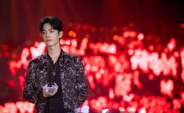 抵制肖战|何老师综艺节目中内函肖战粉丝举行恶性事件19数万人网络投票遏制肖战回归综艺节目