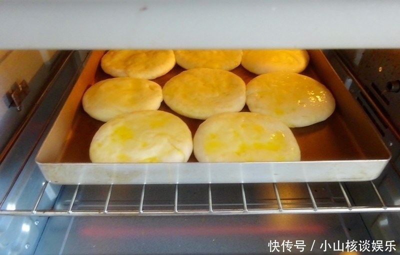  早餐|夏天早餐饼这么做，无油烟，香酥又暄松，真好吃，儿子最爱
