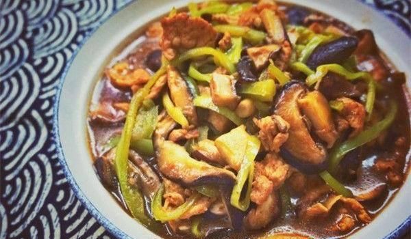  过瘾|香菇炒肉，柔软嫩滑，美味过瘾，简单易学