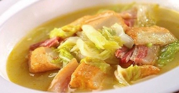  豆腐|白菜汤加入豆腐粉条，炸肉丸子一咕嘟！营养美味，吃得身上暖洋洋