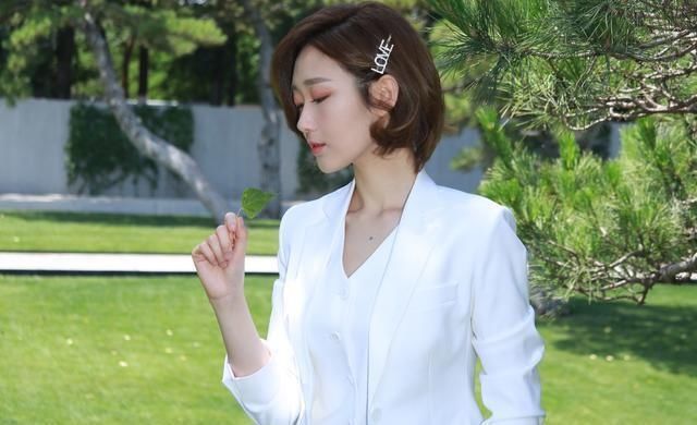  潜力|从地方台到挑战不可能，王嘉宁远比想象中优秀，她的潜力不可估量