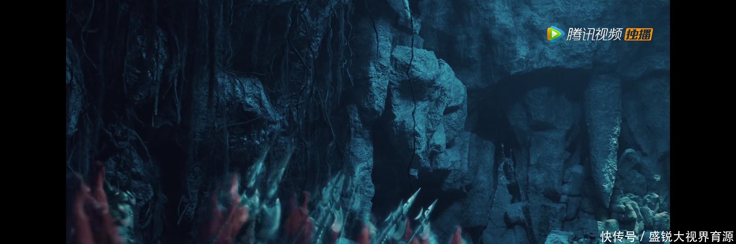  张起灵|《秦岭神树》上演阴兵借道，为什么不言骑将军能看到张起灵？