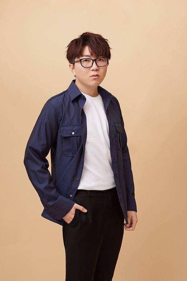  欧阳|王菲前男友变中老年美妆博主？爱与欧阳娜娜斗嘴，为何被网友喊停