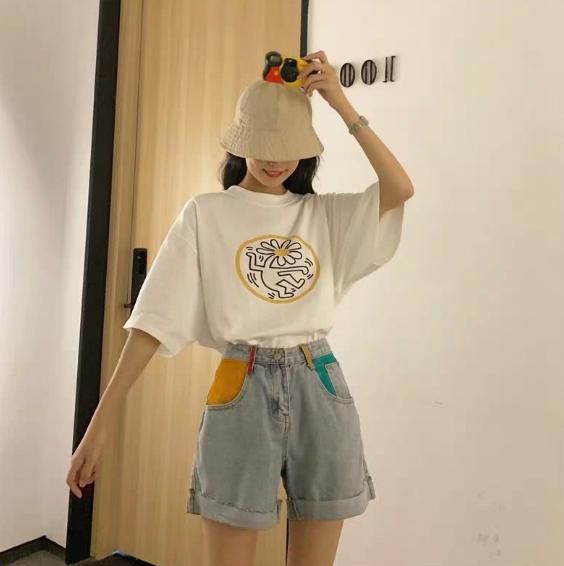  逛街|心理学：与异性逛街，你会选择哪套衣服？测你给异性的第一印象！