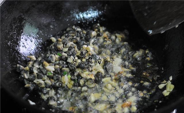 高呼|继小龙虾之后,又一“夜市霸主”产生,网友高呼:长得美营养还高