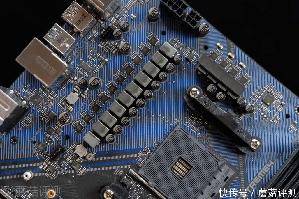  华擎|一块性价比超高的B550主板、华擎B550 Extreme4极限玩家主板 评测