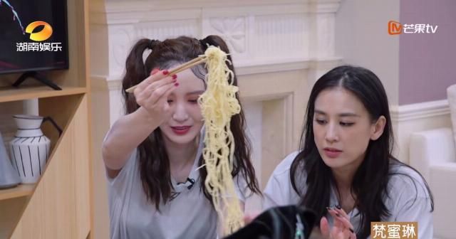  经纪人|黄圣依要帮孟佳忙引荐经纪人，张雨绮插话要签孟佳，疑得罪黄圣依