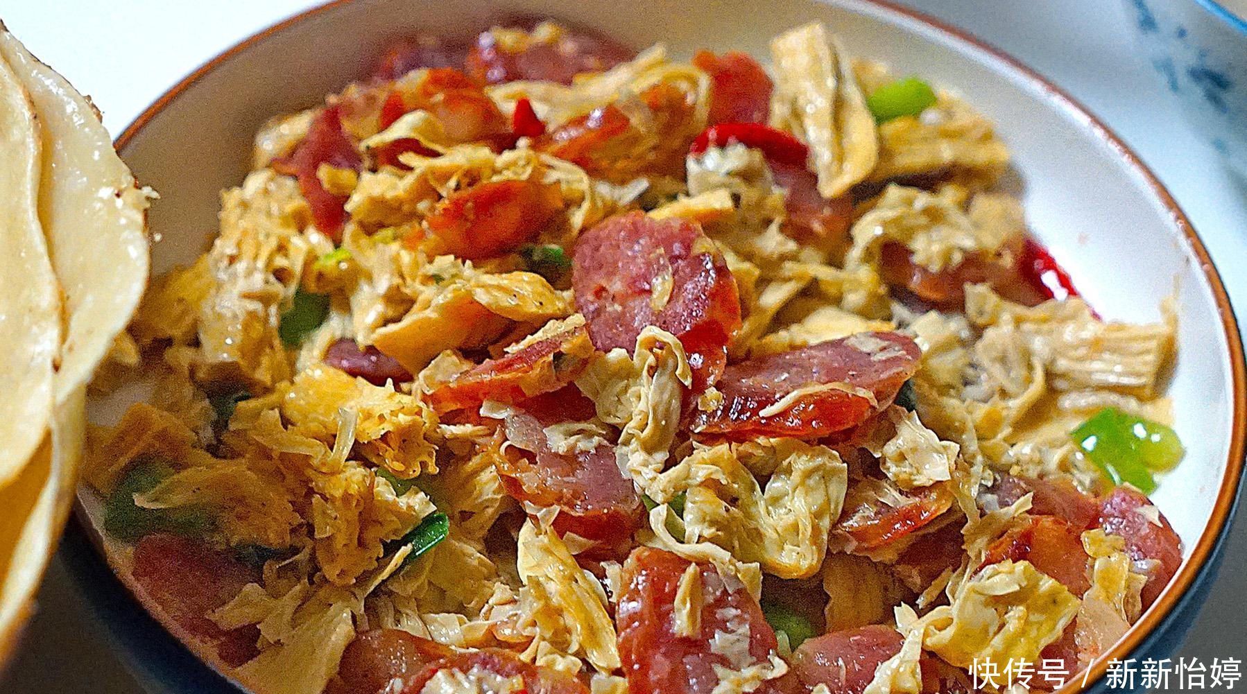  炒菜|晒晒我家晚餐，炒菜神搭配和锅贴神技，不服都难，必须给点赞