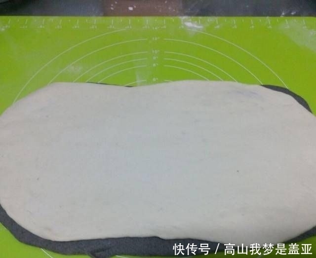 黑芝麻酱|黑芝麻双色馒头,又甜又软,5顿饭还不够!