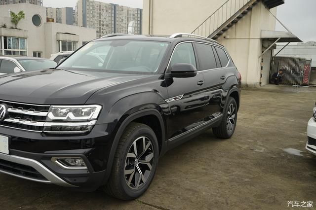  大众|比普拉多还大一圈，大众途昂跌破26万，不比汉兰达更香么？