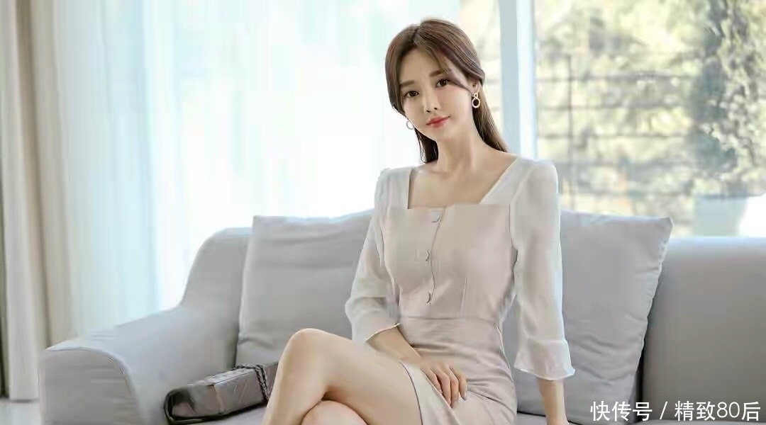 卡其色|孙允珠女装美图：搭配时尚卡其色包臀裙，尽显优雅时尚气质