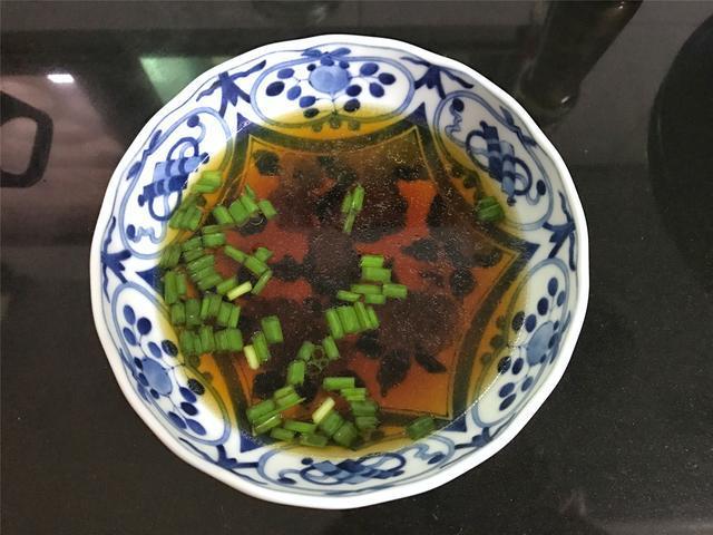  搞定|最适合懒人的一碗面，5分钟搞定，酸爽开胃，比煮泡面还简单