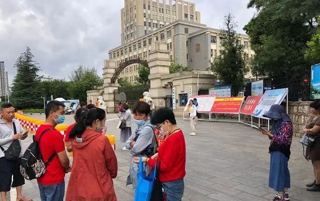  考生|图集丨云南高考首日直击：每一张安静的考桌都来之不易