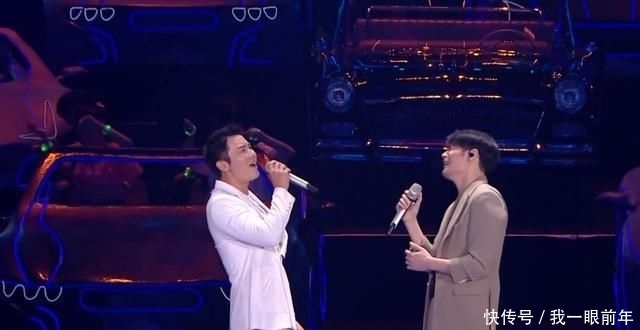 黄晓明|芒果818晚会如大型蹦迪现场,黄晓明跳舞似抽筋,王一博嗨翻全场