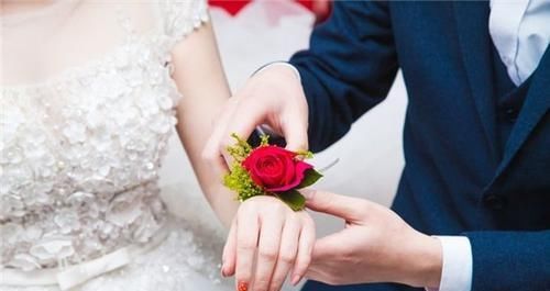 女儿|二十万彩礼父母没陪嫁,女儿泪崩:彩礼带走,娘家再无你容身之地