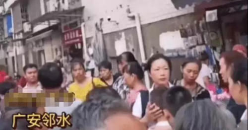 指责声|小学生扶老人被讹，路人一片指责声，结局却迎来反转