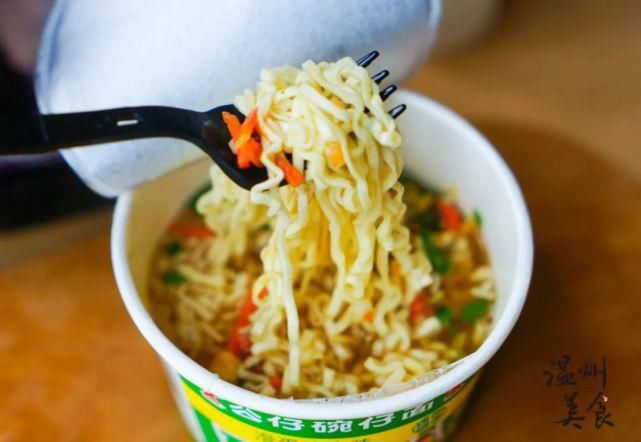 泡面|温州便利店的这些新奇泡面,我们测评后发现ZUI好吃的竟然是……