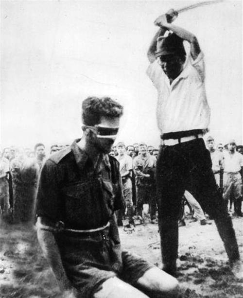 当众|二战著名的处决照：白人士兵被当众斩杀，日军却赔上了18万人性命