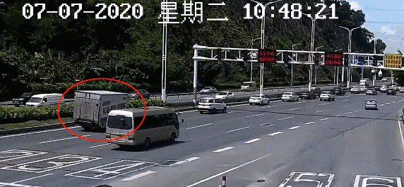  瞬间|女司机珠海大桥遇惊魂！大车飞车侧翻被压瞬间，她做这件事捡回一命！