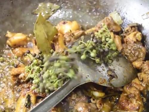  香辣|爆炒鸡块，一道香辣鲜美的家常菜，按照步骤学，也能做出饭店味道