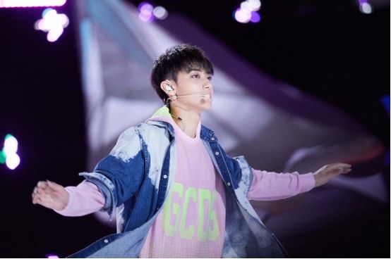  黄子韬|黄子韬，互联网是有记忆的！网友：忘了你以前怎么说的？