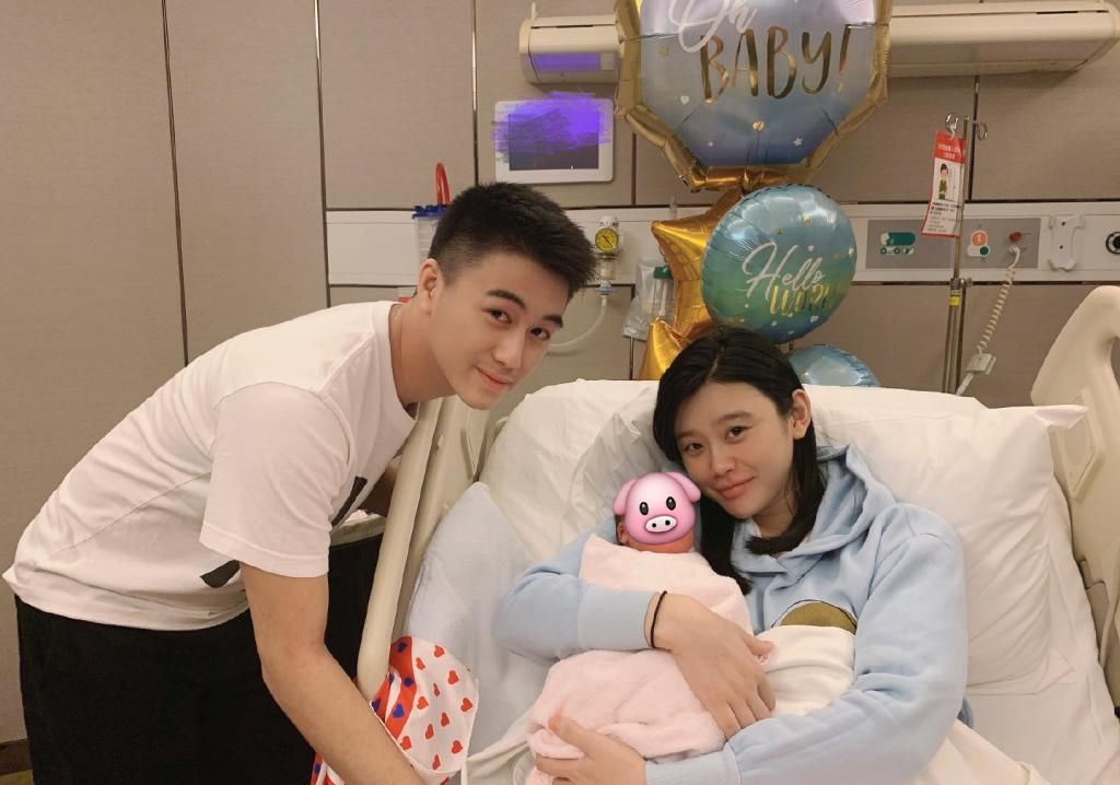 步伐|奚梦瑶晒照宣布复工,淡妆出镜状态良好,称要跟上老公的步伐