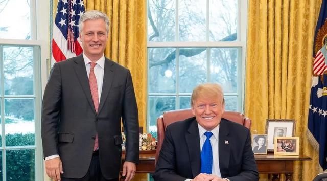 火光冲天|美国多地再发暴乱,5000抗议者冲破法院围栏,火光冲天