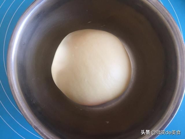  营养|起来做一款坚果面包卷吧，营养又好吃，你一定会喜欢的