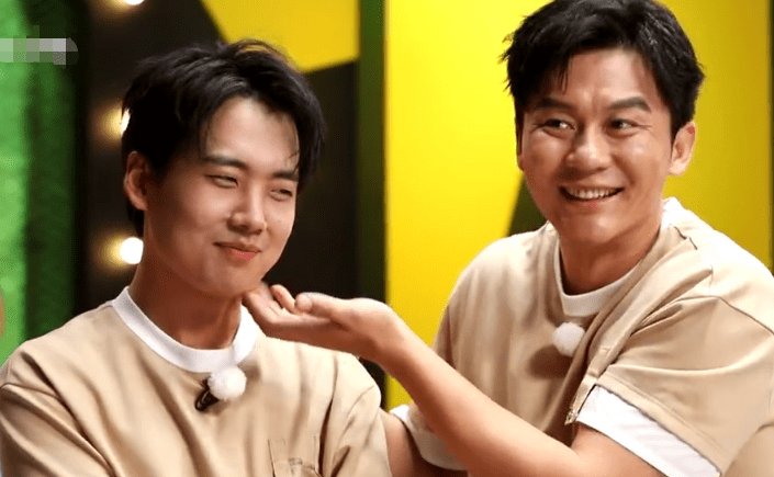  最有魅力男|《奔跑吧》下期预告精彩了，跑男团八位男生竞选，baby成唯一裁判