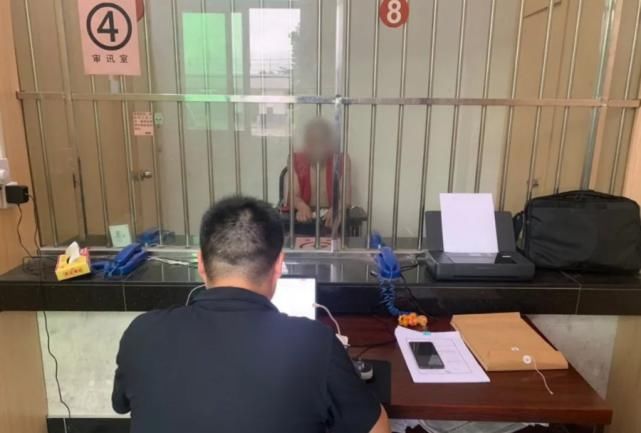室内|视频 | 室内突击抓捕！陈某武等涉黑人员抓捕视频曝光