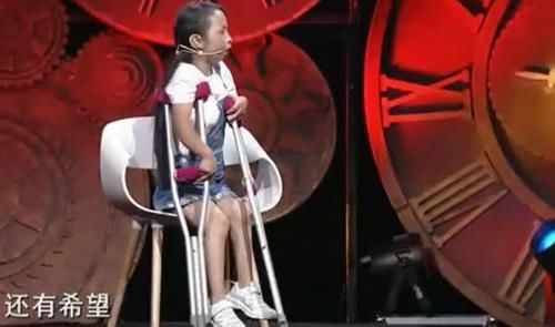 女嫁|24岁1米2袖珍女嫁52岁老公,3年不理父母,其中有什么隐情