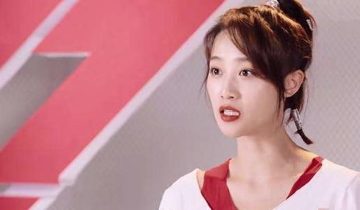  萧亚轩|富婆的「不快乐」，你也想象不到啊...