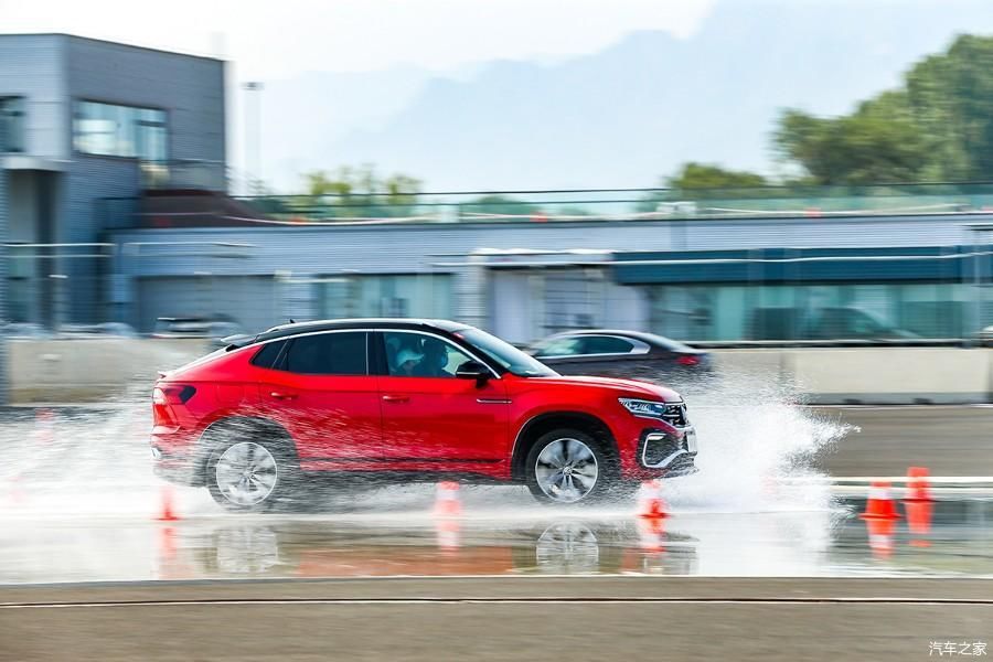  探岳|有一种大众叫潮！有一种颜值叫“侧颜杀”！试驾一汽-大众探岳X