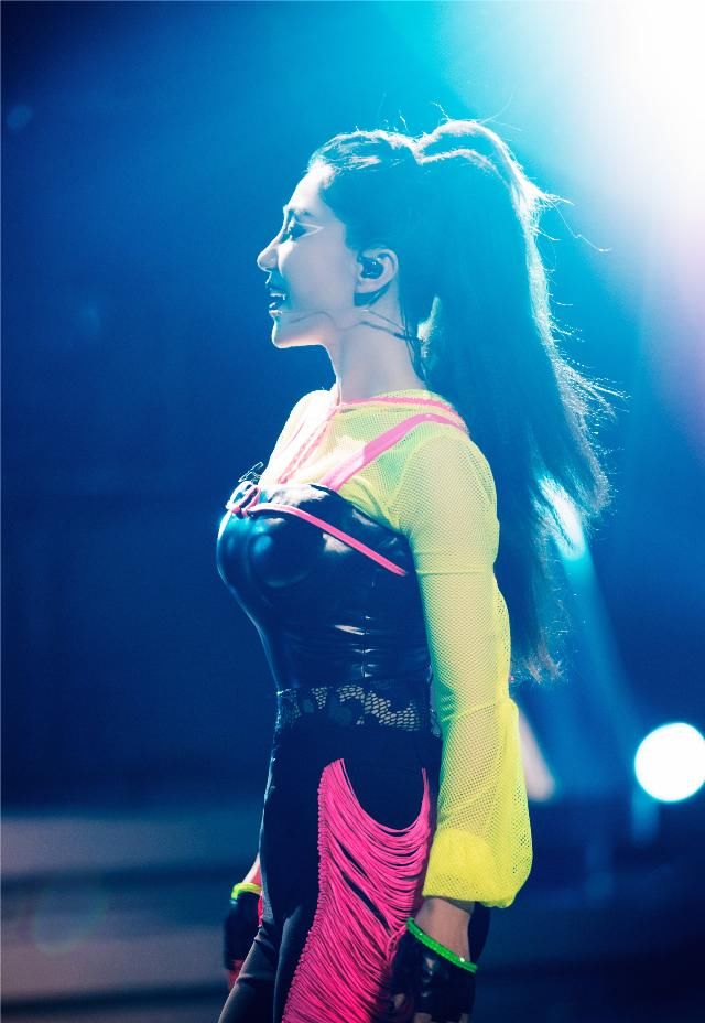  次公演中|阿朵沈梦辰被淘汰，二公比赛成绩太迷?现场观众有点冤!