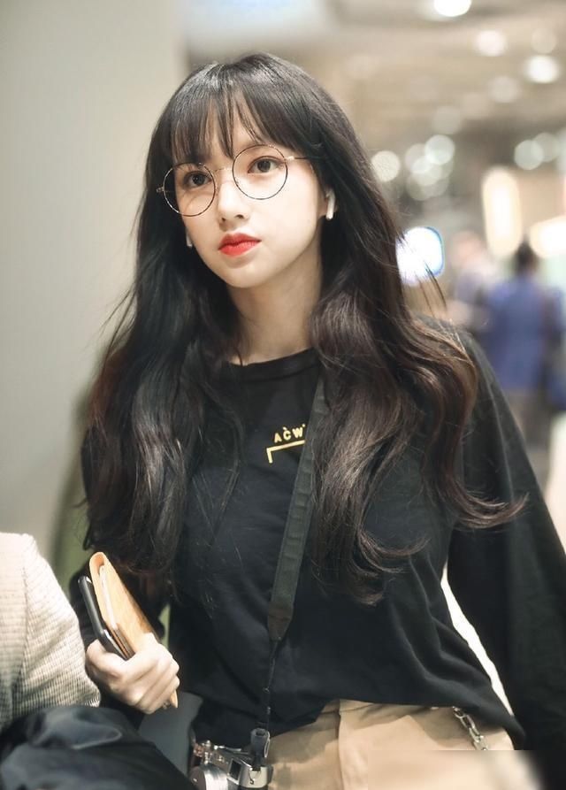  程潇太|程潇太可怜，乐华娱乐给不了她资源，还拖她后腿