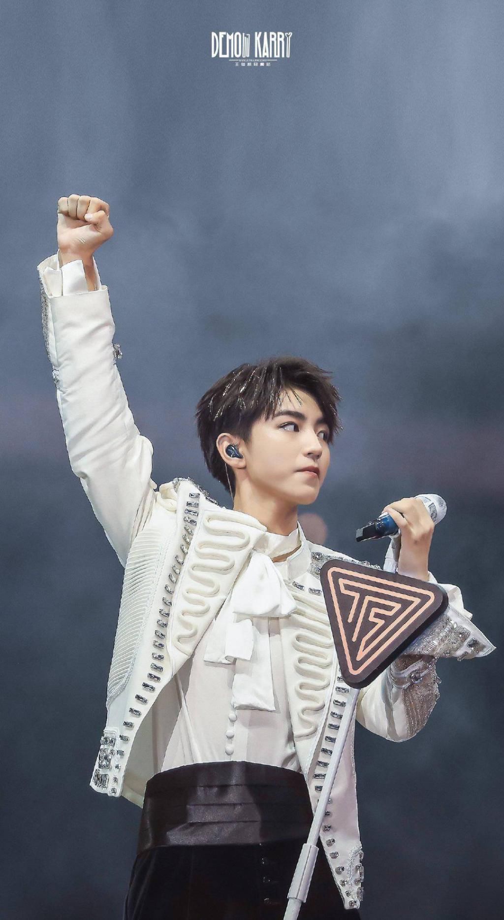  王俊凯|王俊凯拳头合集像海贼王一样前进