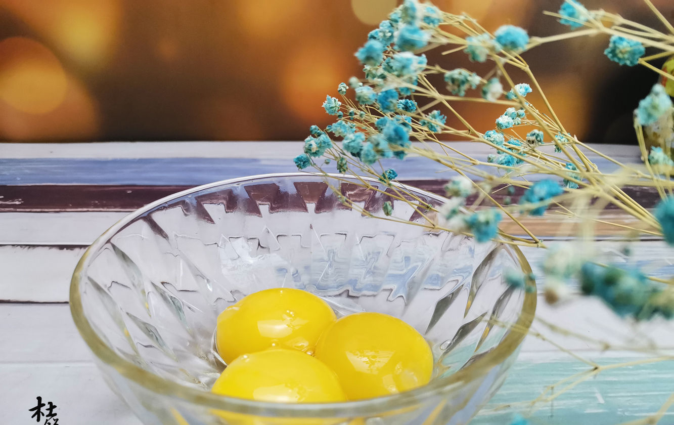  酥脆|只用蛋黄的饼干，搭配神秘食材，零添加更酥脆，加班族的小甜心
